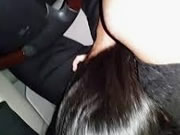 Eu estava dirigindo e namorada me chupando